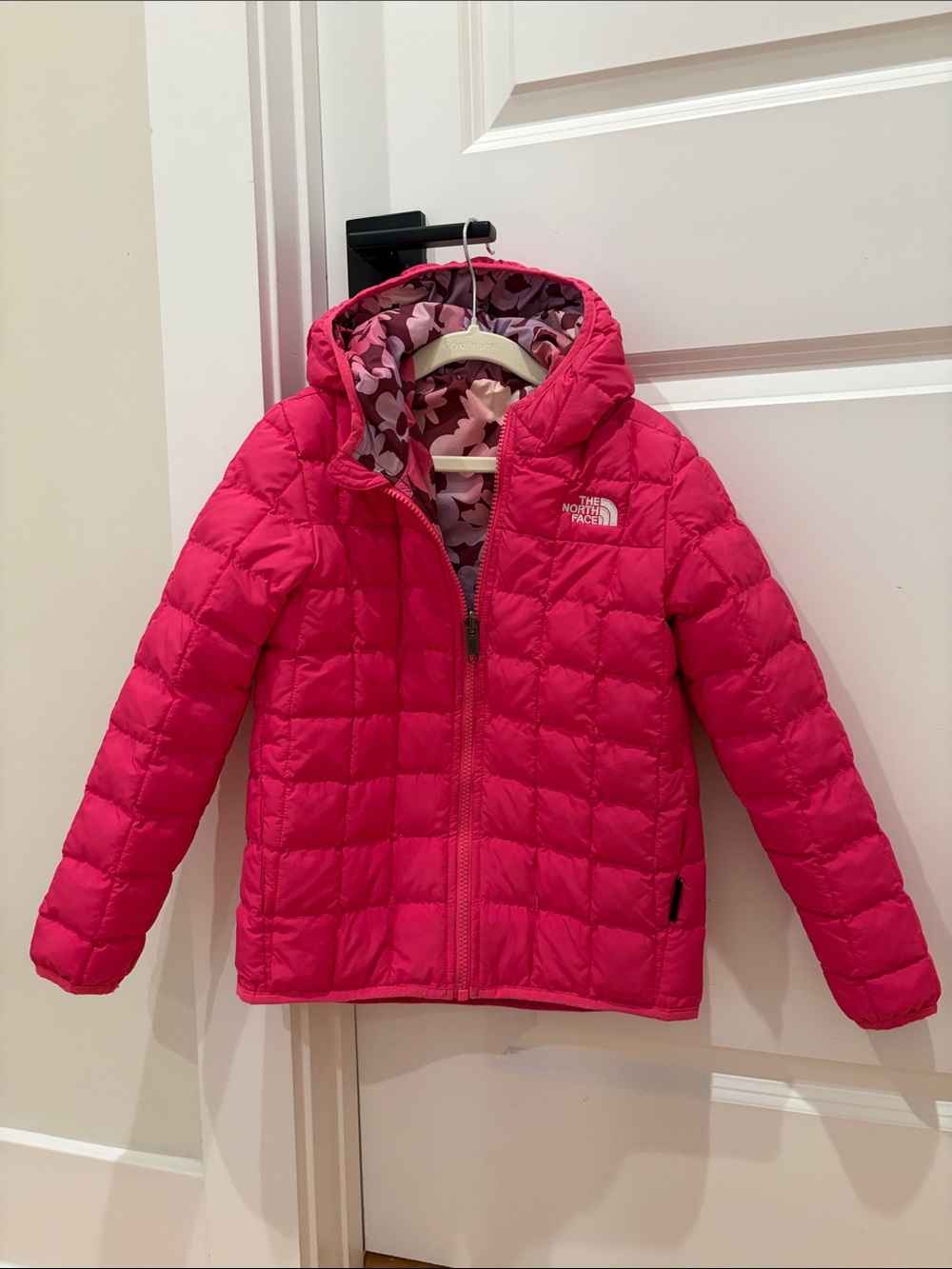 The North Face Girls Hot Pink Hooded Puffer Jacket